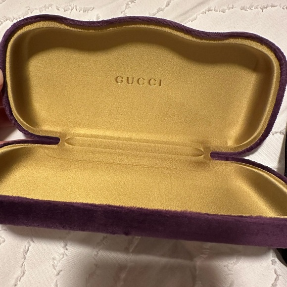 Gucci Sunglass Case - Picture 2 of 5